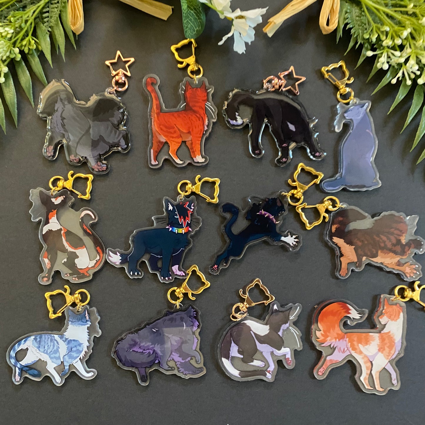 Firestar | Greystripe | Ravenpaw | Brightheart | Yellowfang | Tallstar | Tigerstar | Ivypool | Scourge | Sol | Bluestar - Keychain