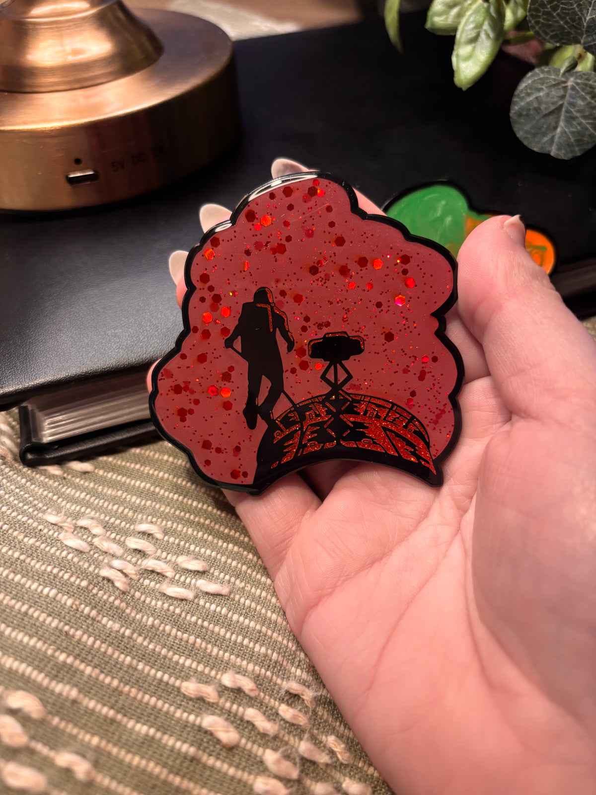 PHM - Having a Moment - Variant 2 - Enamel Pin