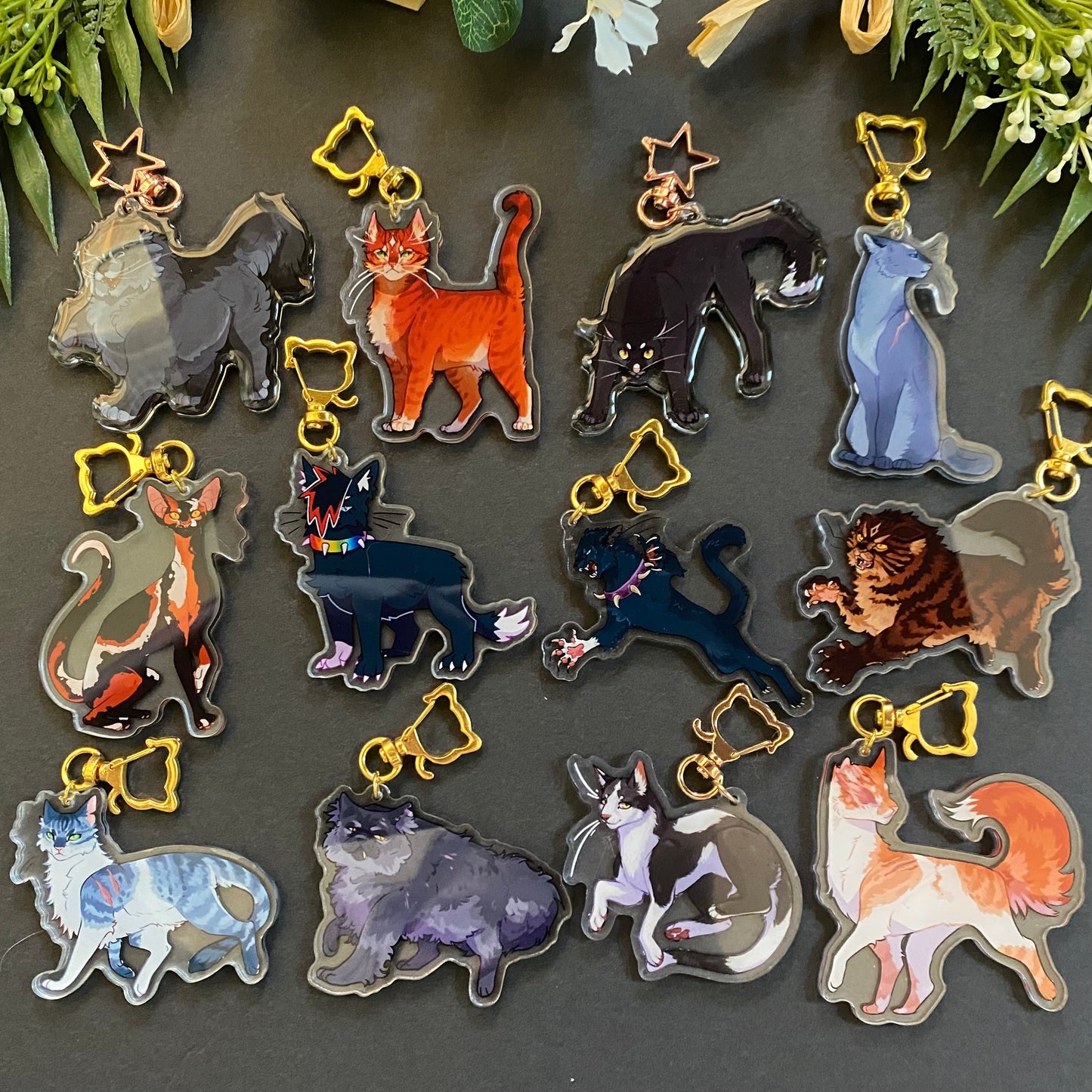 Firestar | Greystripe | Ravenpaw | Brightheart | Yellowfang | Tallstar | Tigerstar | Ivypool | Scourge | Sol | Bluestar - Keychain